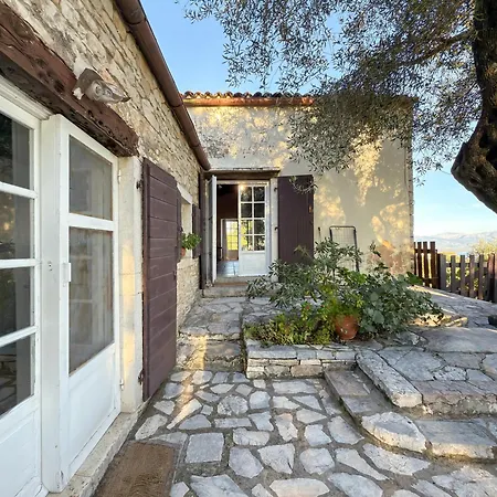 Villa Tsoupis *