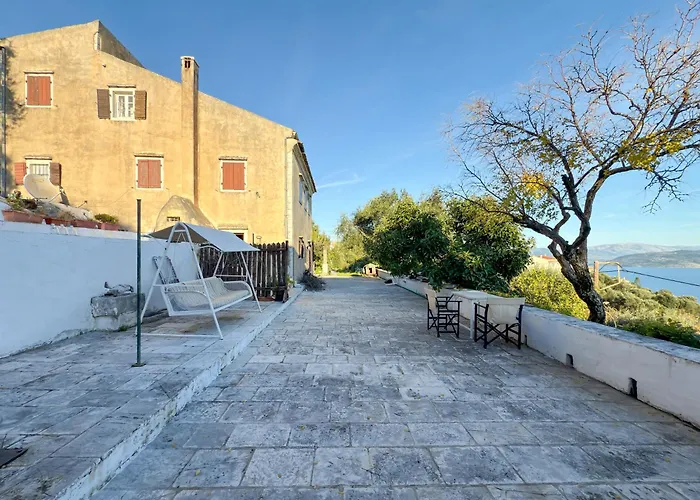 Villa Tsoupis *