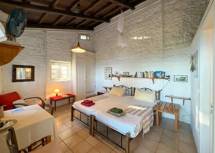 Tsoupis Villa *