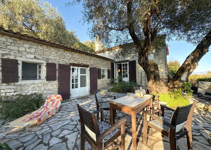 Villa Tsoupis *